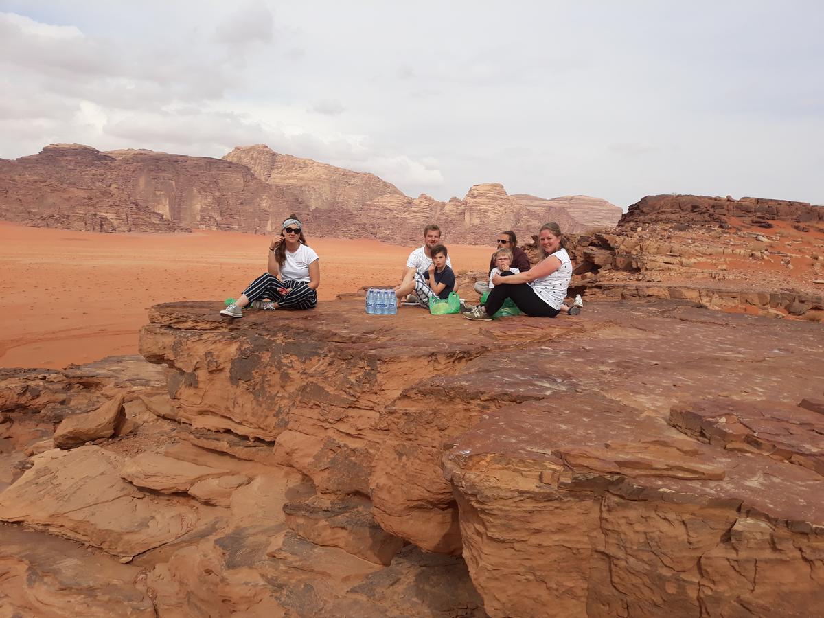 Wadi Rum Light Camp 외부 사진